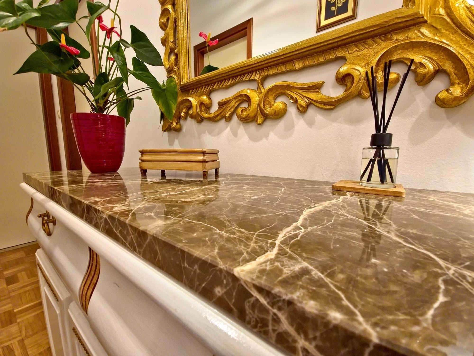 Villa Muenz Apartment Franz พูลา ภายนอก รูปภาพ