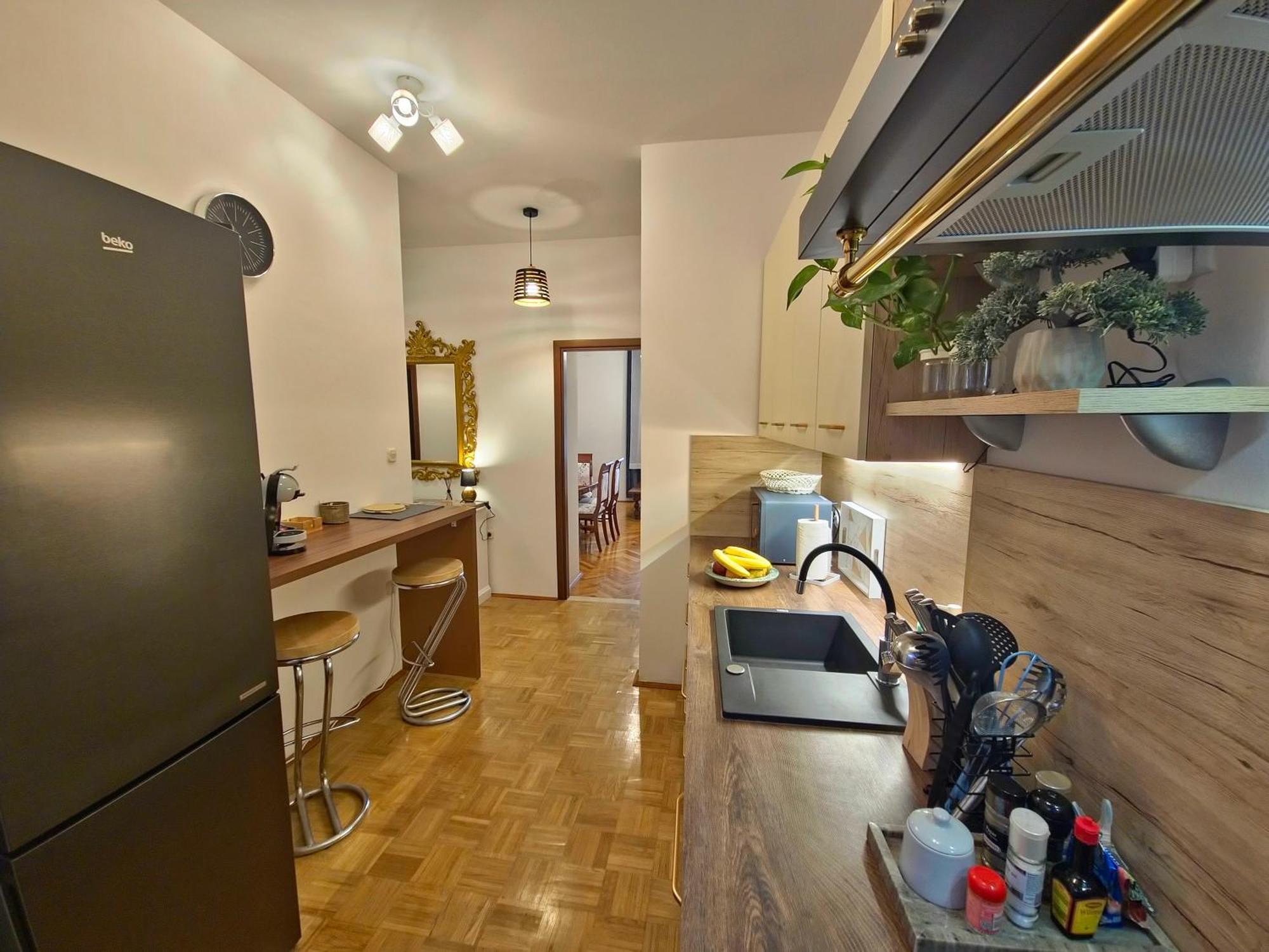 Villa Muenz Apartment Franz พูลา ภายนอก รูปภาพ